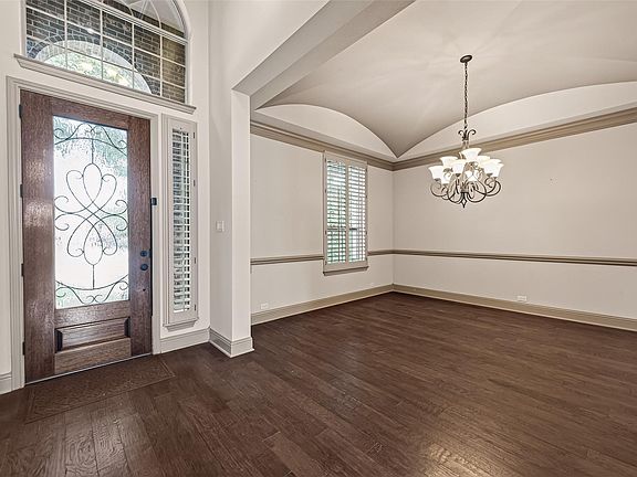 5th image of 27411 Manor Falls Ln