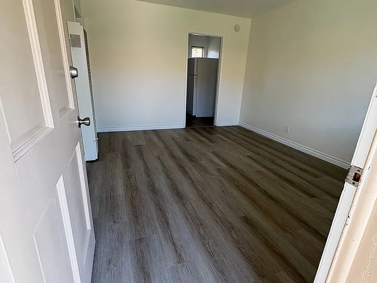 Greenranch Apartments — Photo 9