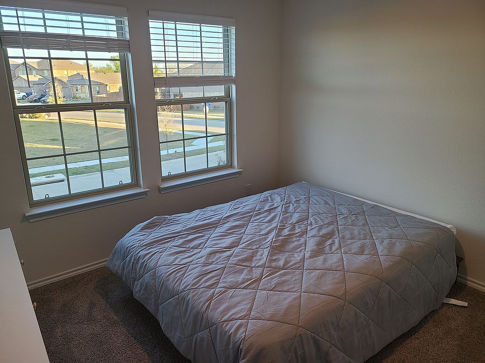 1st image of 2030 Crested Jay Dr #2