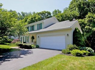 395 Saint Regis Dr, Newark, DE 19711