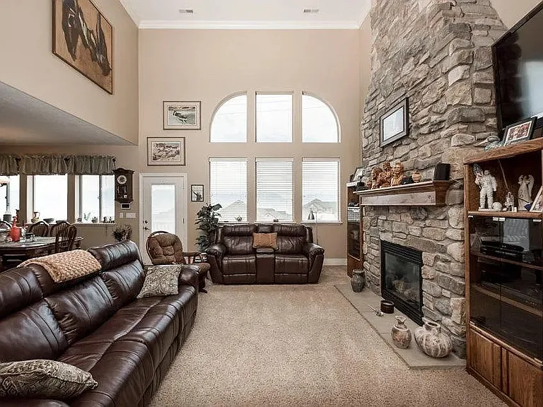 2296 S Hunter Dr — Photo 11