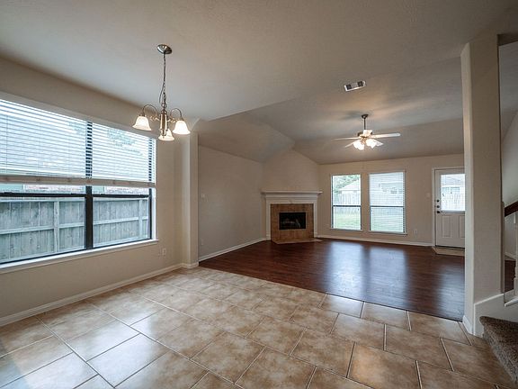 4th image of 12218 Brightwood Dr