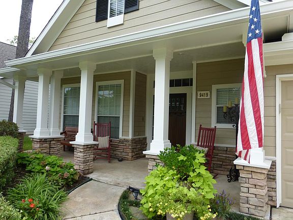 Gated Close in Location to 290/B-8, Galleria, Downtown and the Airport. Mature Trees with Stocked La