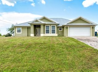 9004 E Crow Cir, Labelle, FL 33935