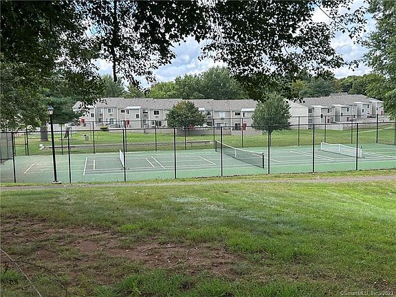 4th image of 35 Sterling Vlg Unit 35