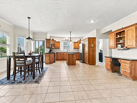 5th image of 20 Knollbrook Ct