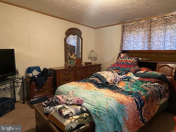 4th image of 28 Strimel Dr #20