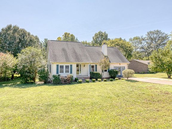 2nd image of 504 Countrywood Dr