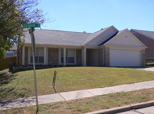 8122 Rainbow Dr, Rowlett, TX 75089