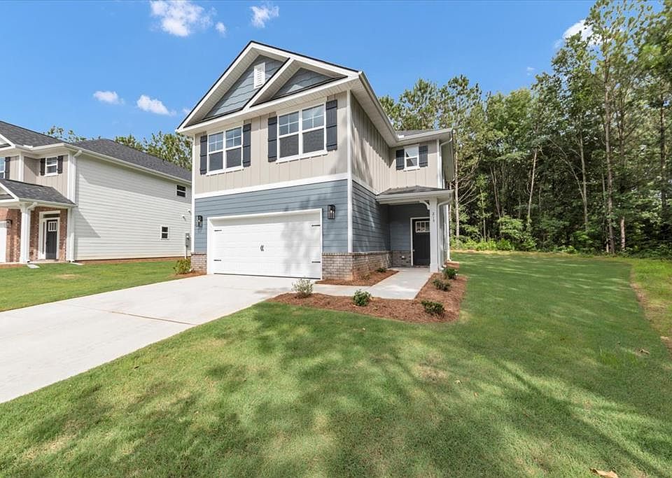 1st image of 215 Laney Dr