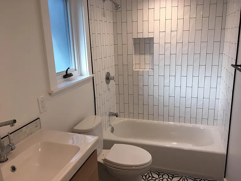 Beautiful subway tiles and full bath
