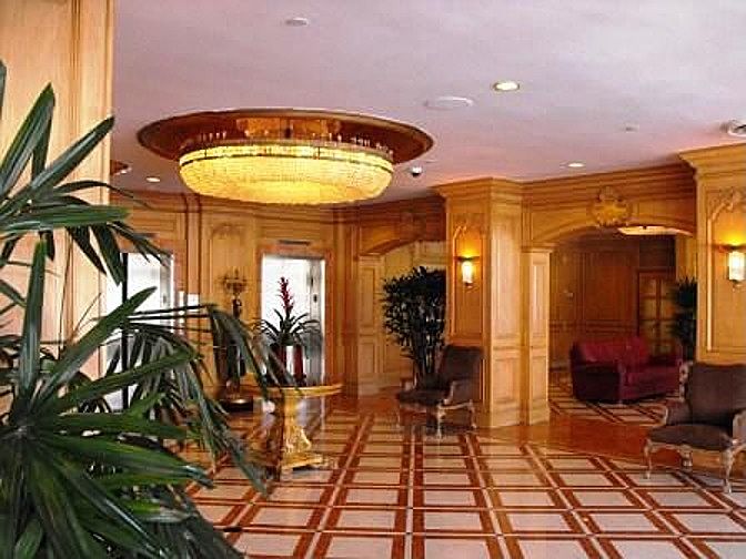 2nd image of 700 Biltmore Way #11