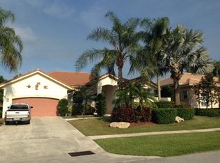 9170 Cypress Hollow Dr, Palm Beach Gardens, FL 33418