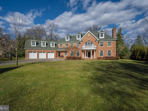 315 Wynne Ln, Penn Valley, PA 19072