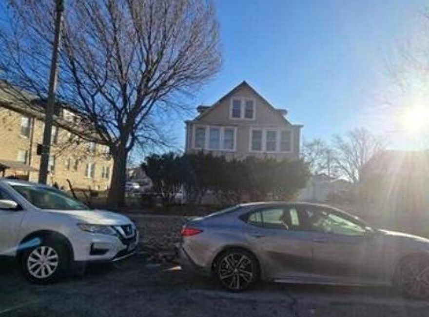 2nd image of 4129 Elm Ave