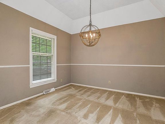 5th image of 12817 Palmer Ave