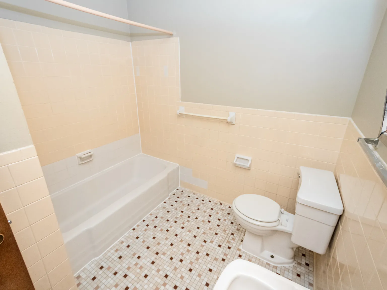 Sixth Street NE Apts — Photo 3