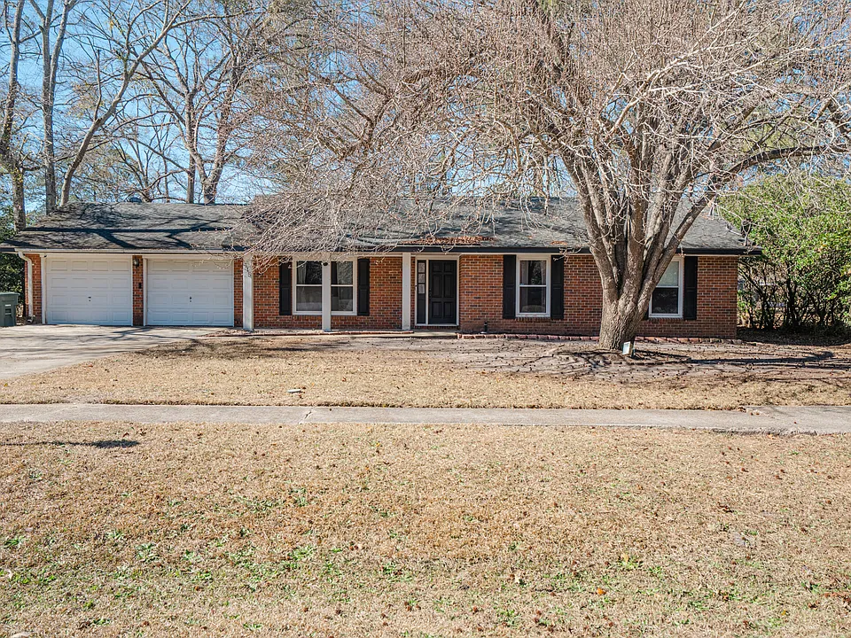 615 Olmstead Dr