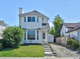22 Rivercrest Way SE, Calgary, AB T2C4J8