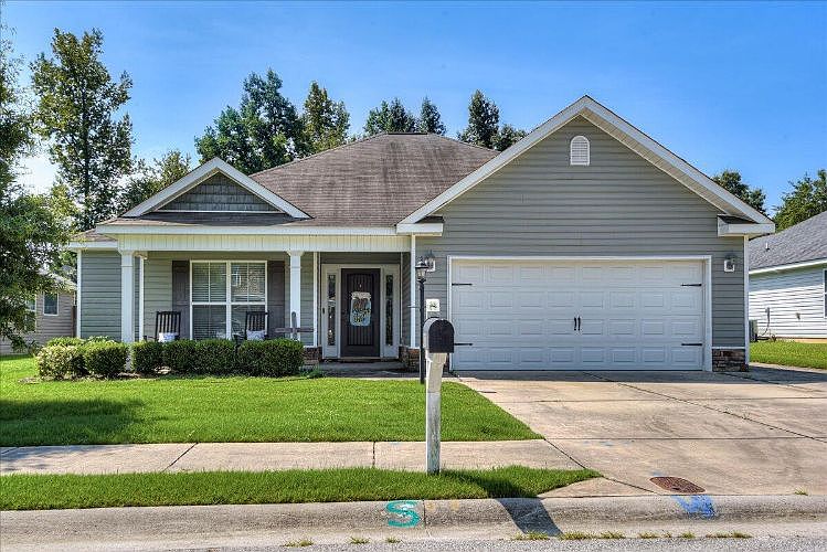 1st image of 417 Sebastian Dr