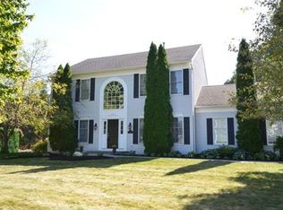 29 Charles River Dr, Franklin, MA 02038