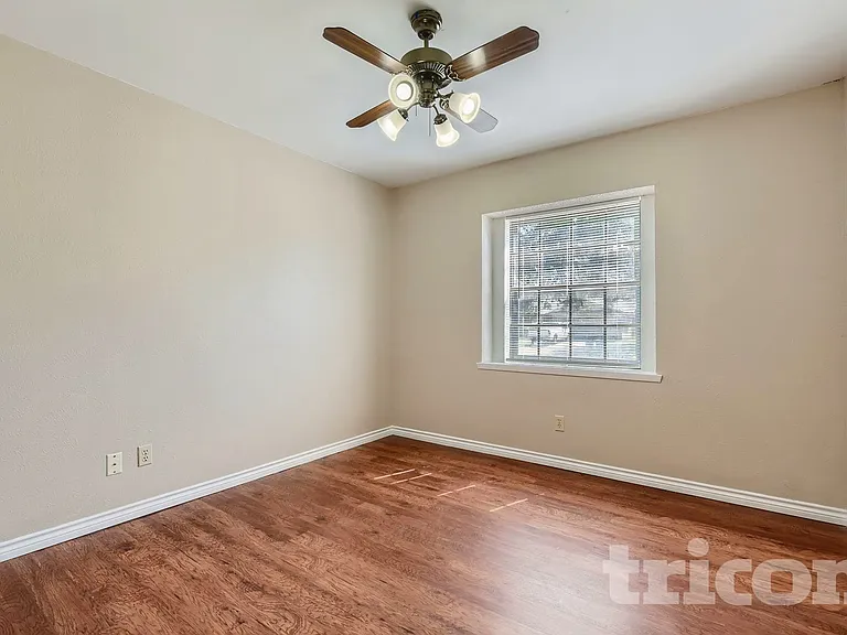 716 Fair Meadows Dr — Photo 10
