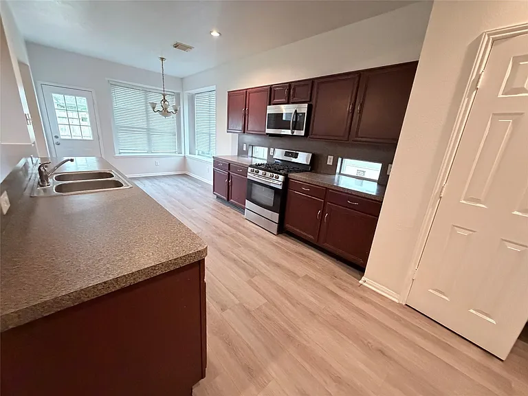 17407 S Sienna Cove Ln — Photo 9