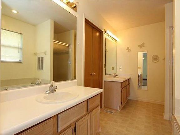 4th image of 2520 Countryside Dr