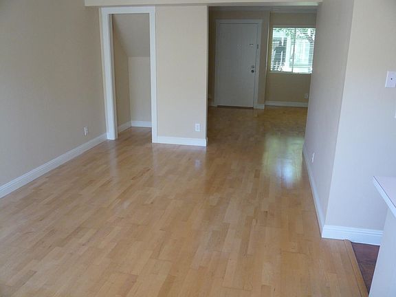 Dinning Room (Living in back)