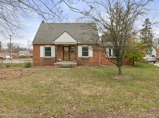 31996 Kathryn St, Garden City, MI 48135