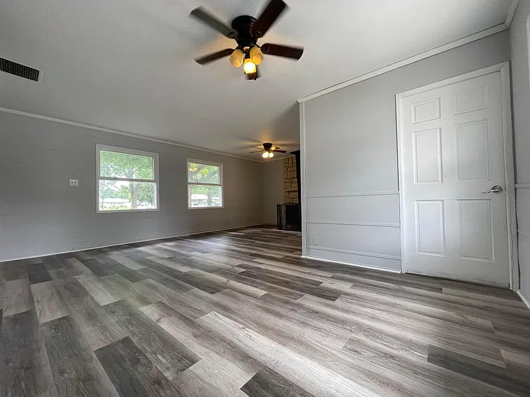 1203 Helmen Dr — Photo 4