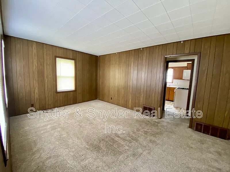 Building Photo - 349 Saint Leger Ave