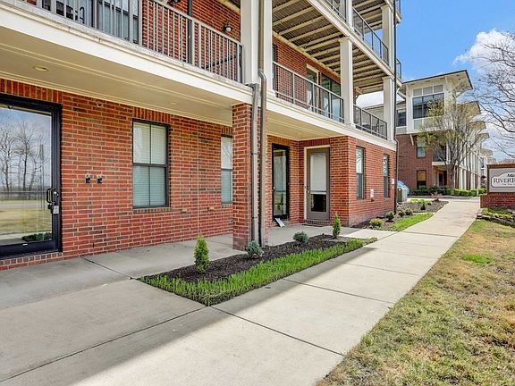 3rd image of 380 N Island Dr APT 303