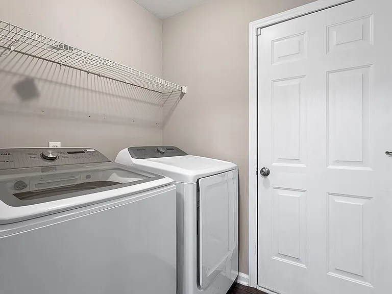 209 Trailview Dr — Photo 14
