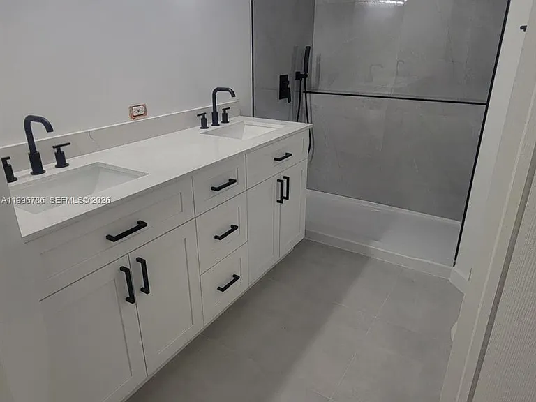 771 SW 148th Ave #1301 — Photo 3