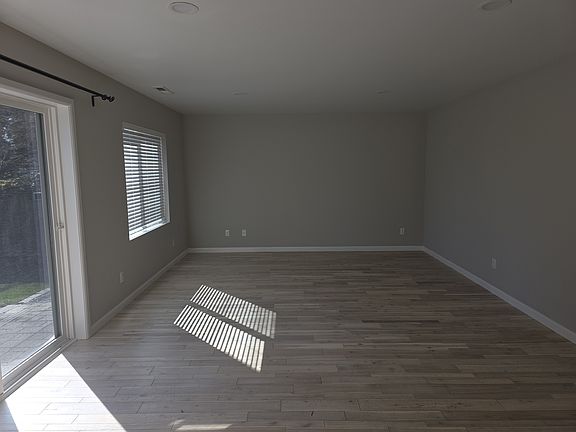 4th image of 7632 19th Pl SE