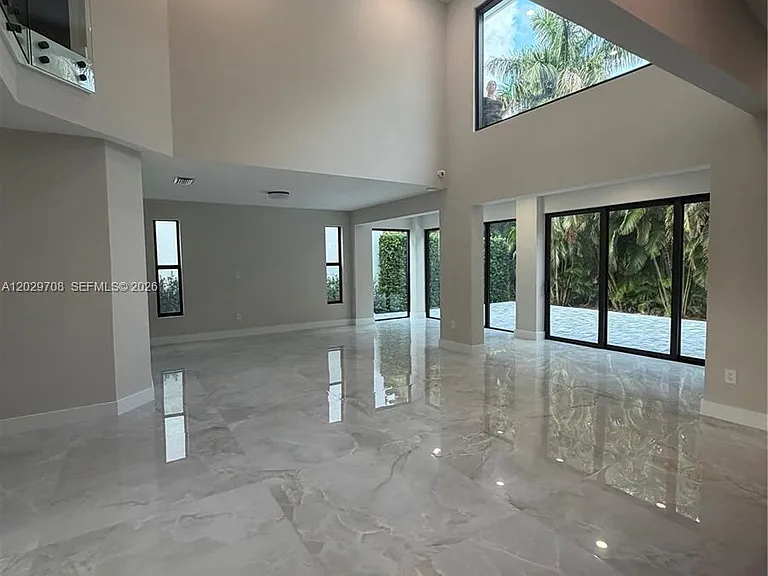 4499 NW 93rd Doral Ct — Photo 3