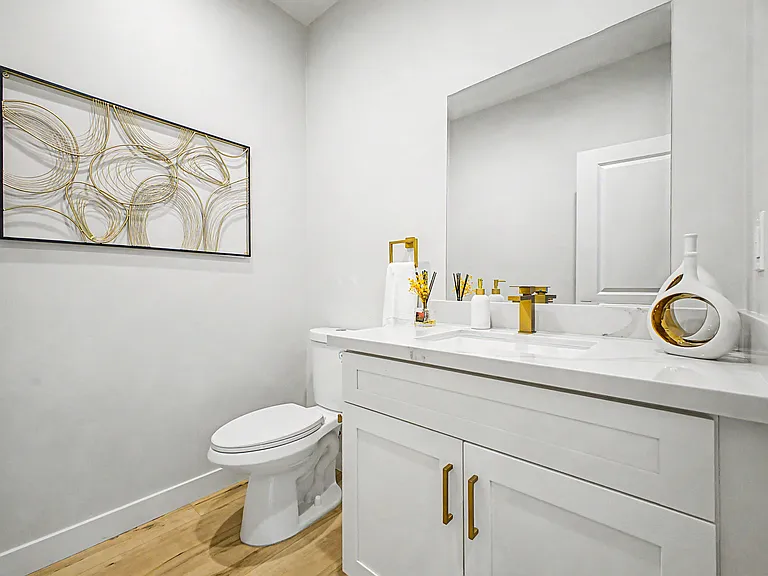 2601 E Clarendon Ave #9 — Photo 16