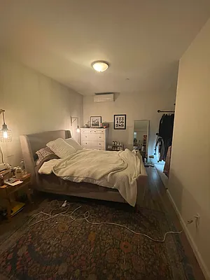 Rented by Weinstein Realty Group | media 10