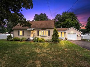 116 Kensington St, Feeding Hills, MA 01030
