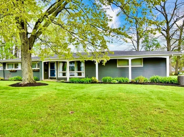 5331 Chickadee Ln, Lyndhurst, OH 44124