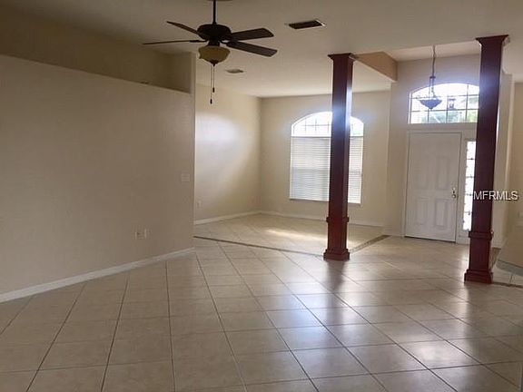 4th image of 2660 Hawthorne Ln