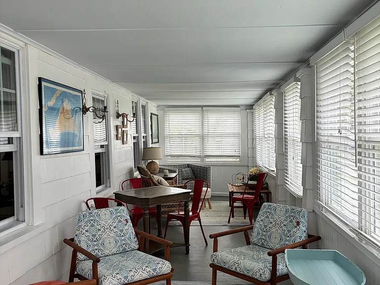 11 Uncas Rd — Photo 15