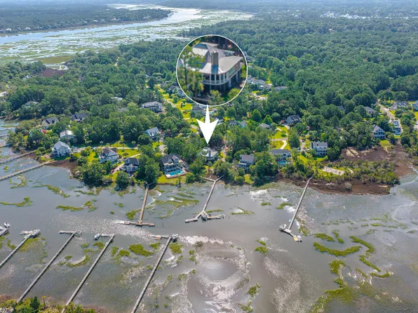 374 Commonwealth Rd, Mount Pleasant, SC 29466