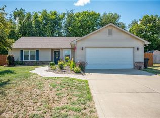 8542 N Burbrink Dr, Columbus, IN 47201