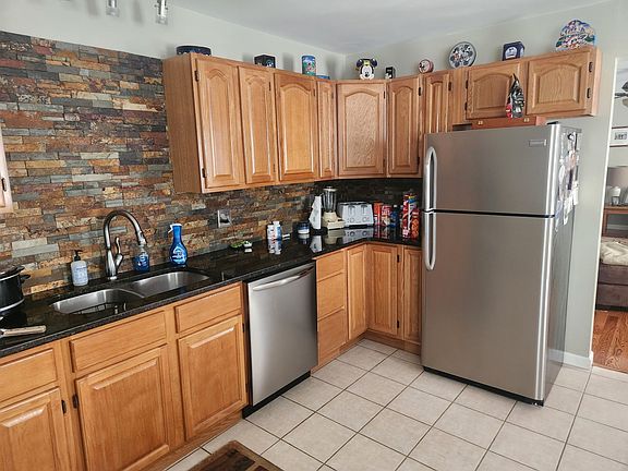 Large counter space