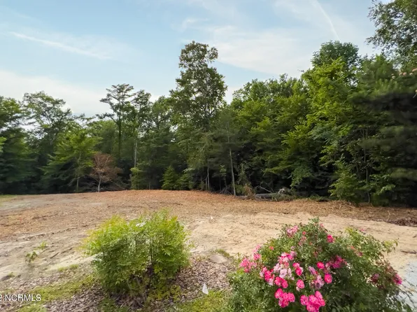 102 Cabot Circle, New Bern, NC 28560