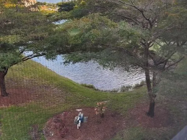 10332 Sunrise Lakes Boulevard #307, Sunrise, FL 33322