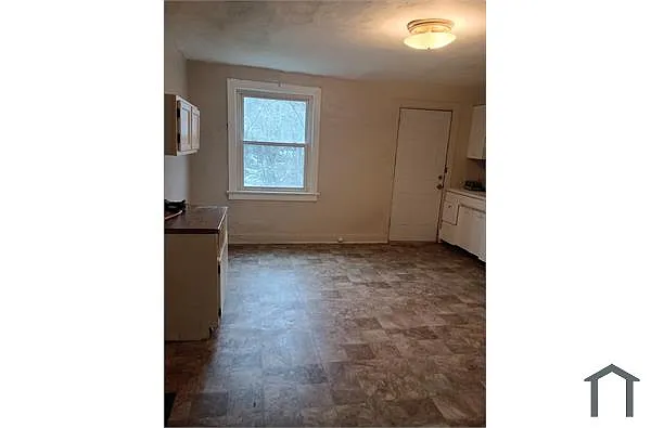 Building Photo - 621 Seagirt St