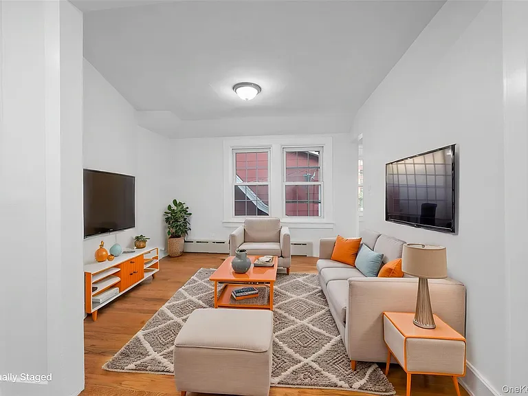 20 Overhill Pl #3 — Photo 1